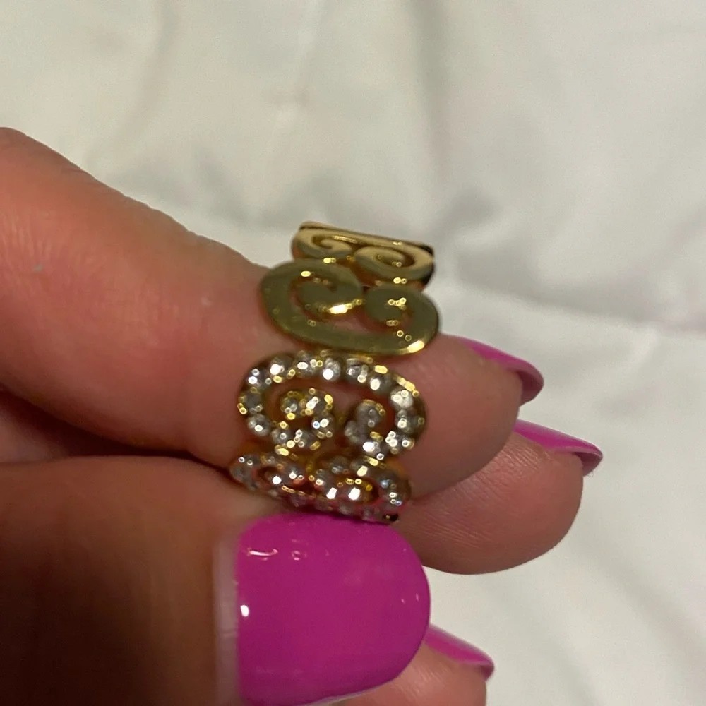 Ring - Picture 2 of 2